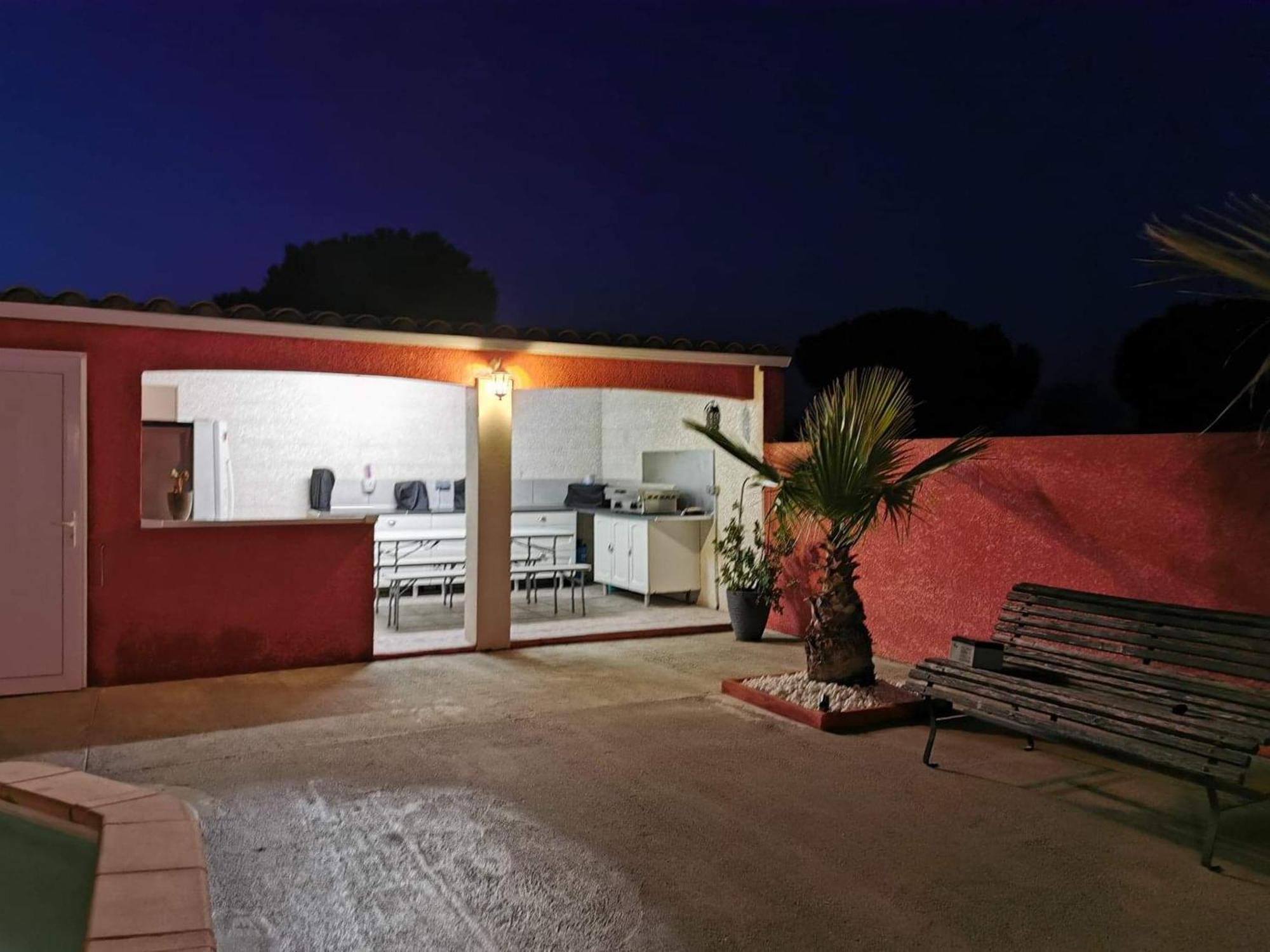 Villa Elegante A Carcassonne Avec Jardin Et Jacuzzi 外观 照片