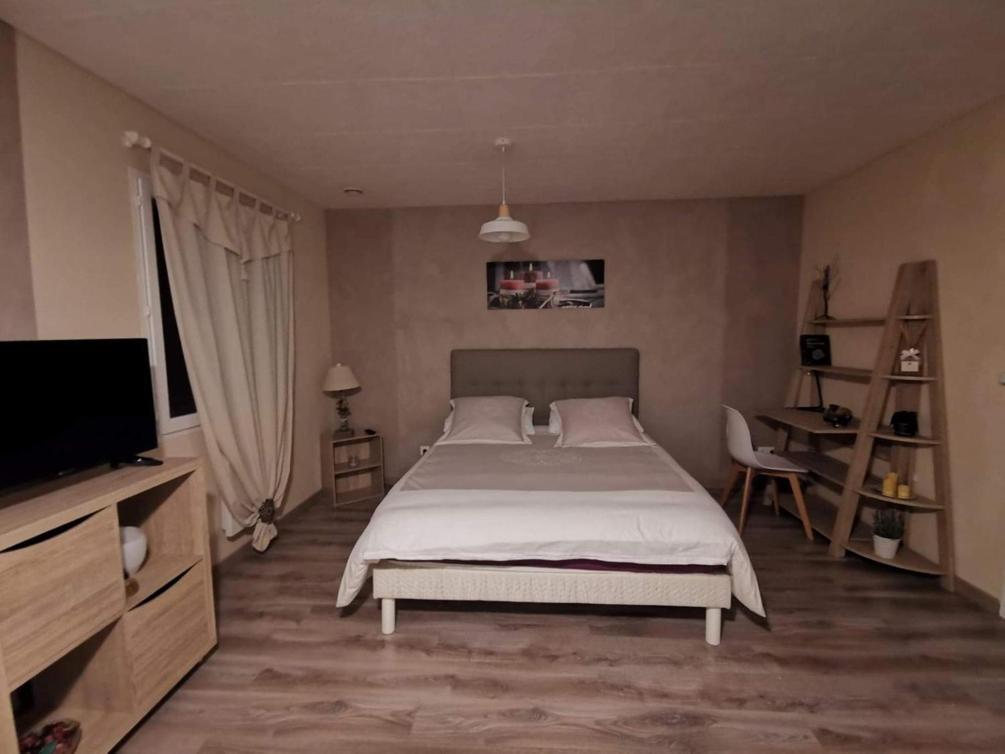 Villa Elegante A Carcassonne Avec Jardin Et Jacuzzi 外观 照片