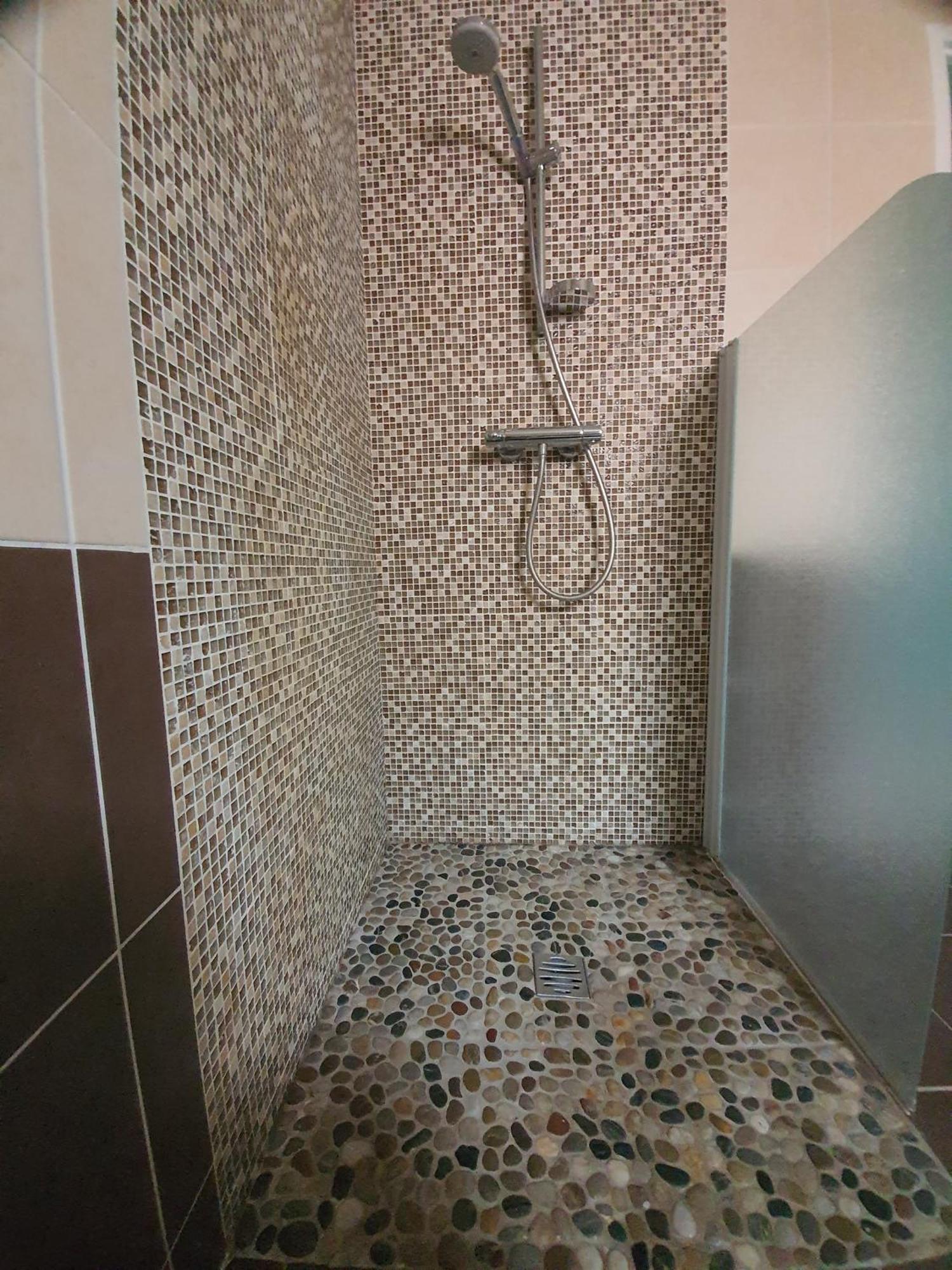 Villa Elegante A Carcassonne Avec Jardin Et Jacuzzi 外观 照片